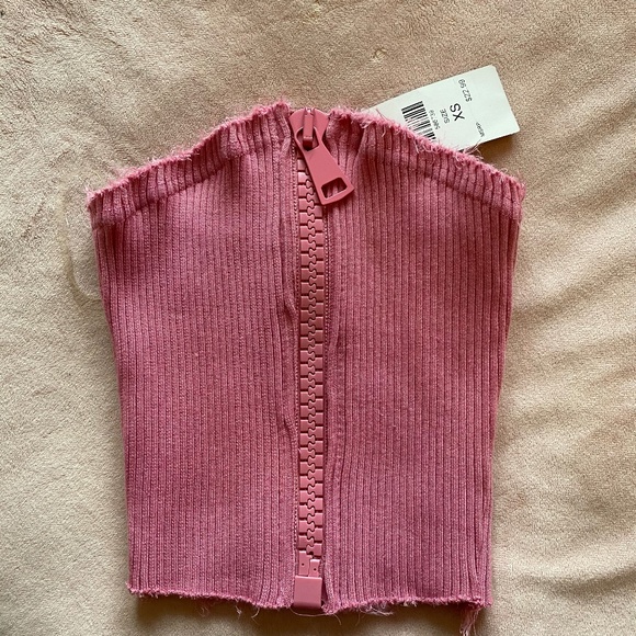 Pink Zipper Crop Top - Picture 2 of 4